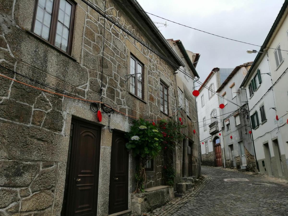 Casa Largo Da Praca Villa Alcongosta ภายนอก รูปภาพ